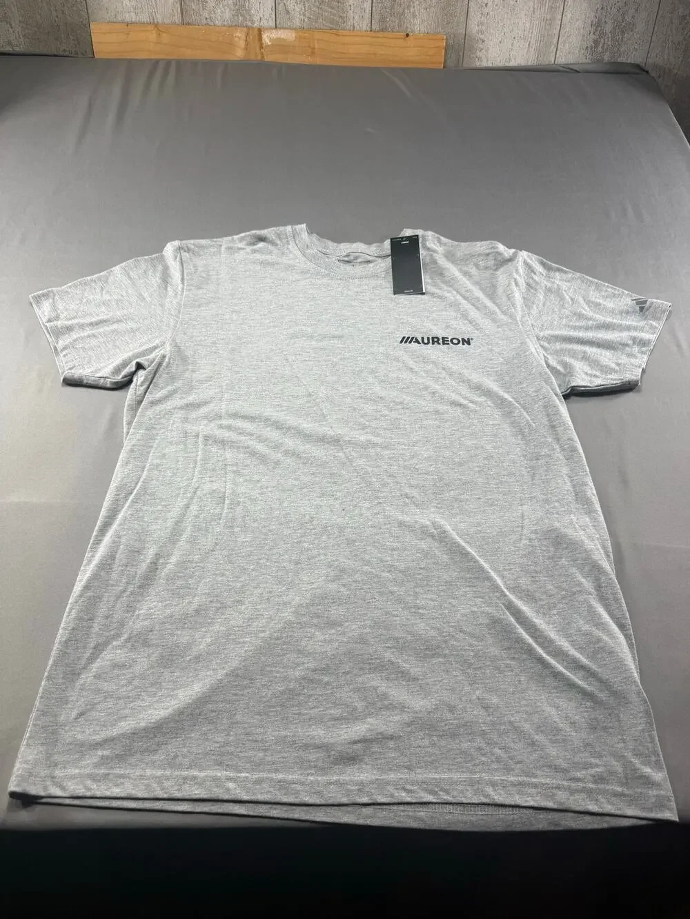 Aureon Mens Large Gray Performance T Shirt NWT Short Sleeve Athletic Logo Tee